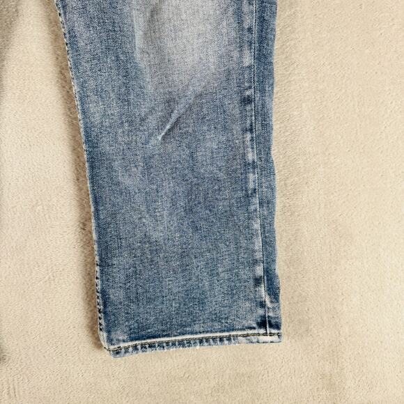 Silver Jeans Women's 30 Light Wash Faded Blue Denim‎ Suki Capri Mid Rise Stretch - Picture 6 of 13